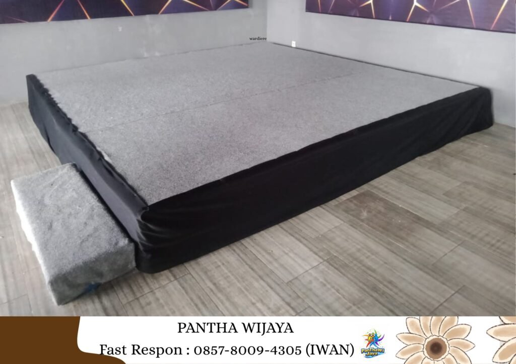 Rental Panggung Stage Karpet Abu-Abu Area Karawang