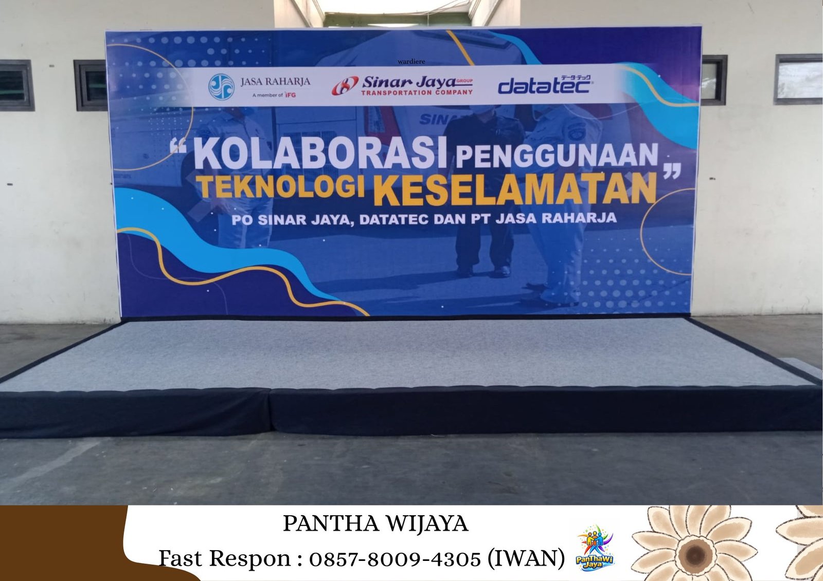 Rental Panggung Stage Karpet Abu-Abu Area Karawang