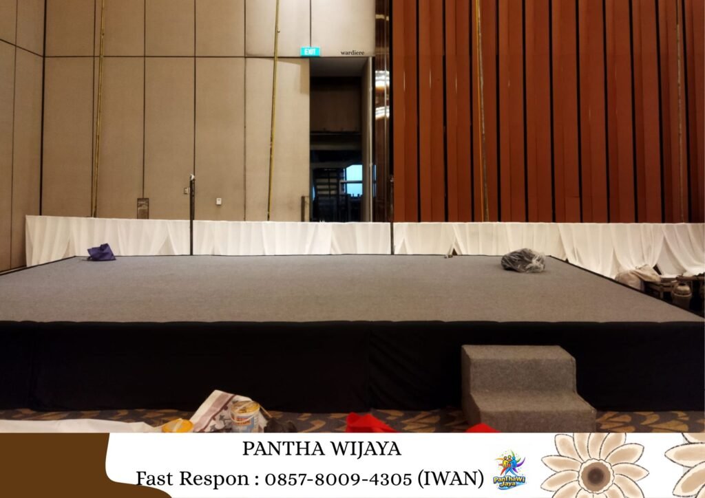 Rental Panggung Stage Karpet Abu-Abu Area Karawang