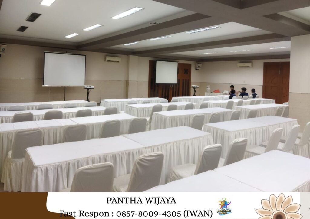 Sewa Meja Kursi Cover Putih Bersih Area Karawang